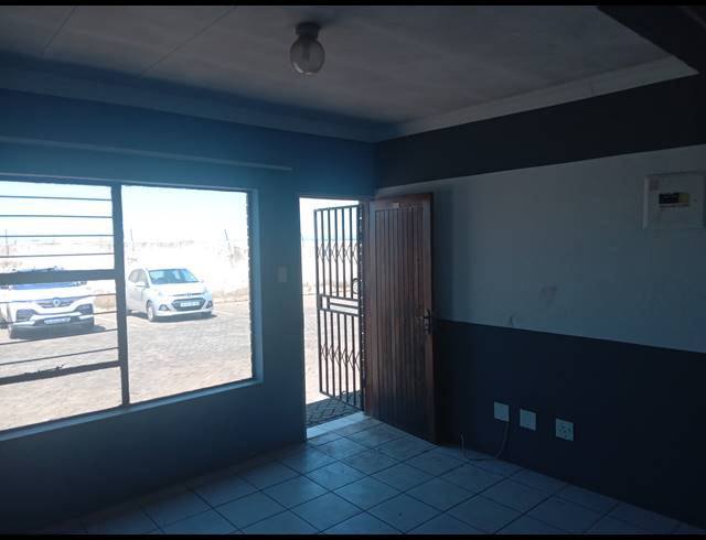 1 BEDROOM TOWNHOUSE FOR SALE IN VOSLOORUS